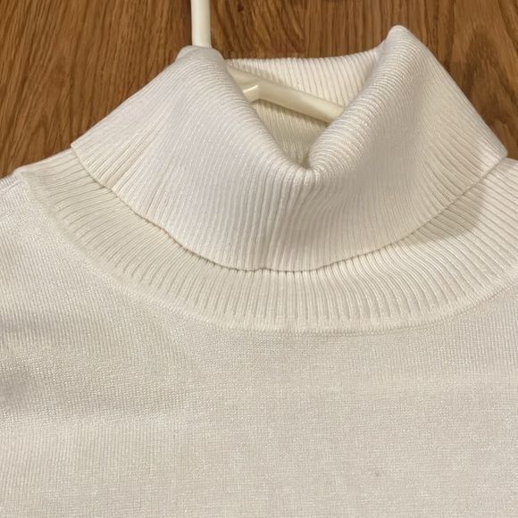 Calvin Klein Ribbed Color Block Mock Neck Women XL/EG/TG Black/White NWT Sweater - Picture 9 of 12